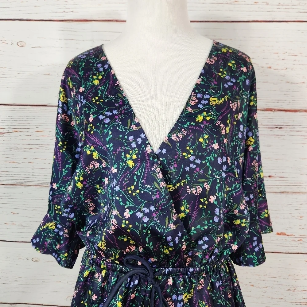 VICTORIA'S SECRET Floral V Neck Romper Pajamas Size Medium
